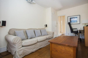 Comfortable Central 1 Bedroom Flat